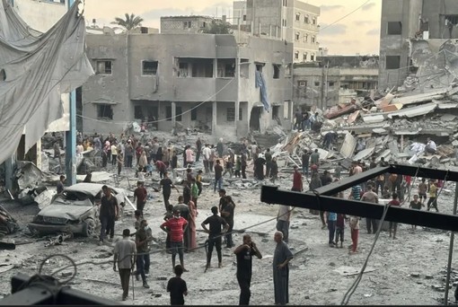 Si intensifica l’offensiva israeliana a Gaza, 83 morti