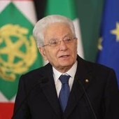 Maldive, Mattarella conferisce onorificenza al Merito ai sub finlandesi che hanno recuperato i corpi degli italiani Maldive, Mattarella conferisce onorificenza al Merito ai sub finlandesi che hanno recuperato i corpi degli italiani