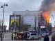 Danimarca, violento incendio alla Borsa di Copenaghen: crollata la guglia - Video