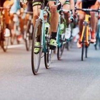 Giro dell'Emilia, squadra israeliana Premier Tech non ci sarà