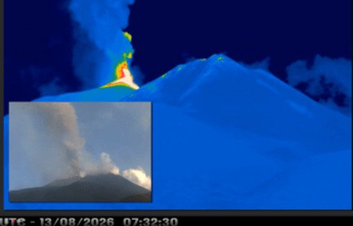 A Catania l'Etna continua a eruttare: aeroporto chiuso fino alle 2 di venerdì, gli aggiornamenti in tempo reale