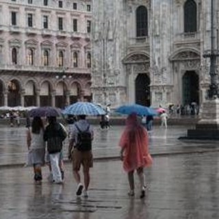Caldo anomalo fino a 34°, poi brusco cambio meteo con piogge e nubifragi: ecco la data