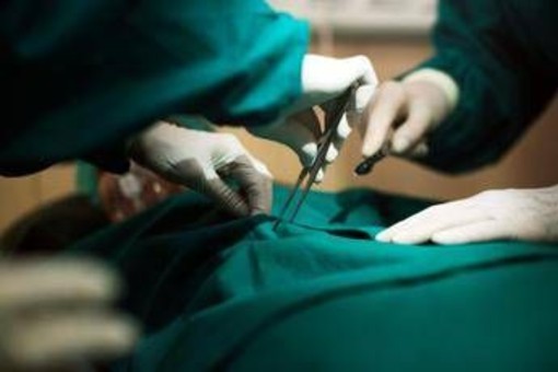 Ospedale sbaglia farmaco, 2 pazienti paralizzati: l'errore choc negli Usa, cosa è successo Ospedale sbaglia farmaco, 2 pazienti paralizzati: l'errore choc negli Usa, cosa è successo