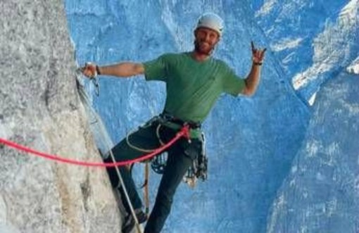 Tragedia in Sierra Nevada, morto alpinista Jake Whisenant: nel 2024 la sua scalata record su El Capitan