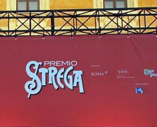 Premio Strega, bufera travolge Michele Mari: accuse di sessismo e corsa alla vittoria a rischio Premio Strega, bufera travolge Michele Mari: accuse di sessismo e corsa alla vittoria a rischio