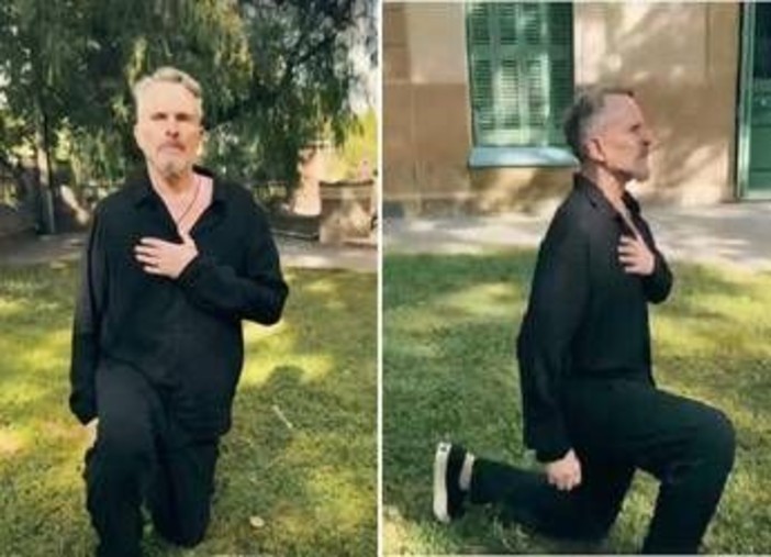 Miguel Bosé in ginocchio sui social: il video con la scritta 'I can’t breathe' dedicato a Henry Nowak
