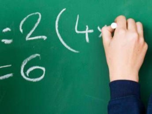 Scuola, 143 euro di aumento ai prof. Valditara: "Risultato storico" Scuola, 143 euro di aumento ai prof. Valditara: "Risultato storico"