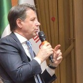 M5S, ecco 'Una nuova primavera'. Conte presenta il suo manifesto: "Ci sono premesse per vincere elezioni"