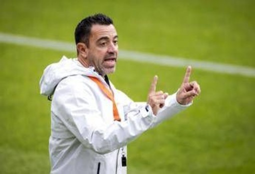 Xavi: "Infortunio di Malen? Non è grave, secondo me sta bene" Xavi: "Infortunio di Malen? Non è grave, secondo me sta bene"