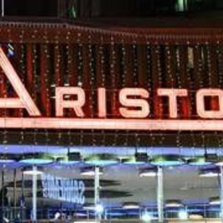 Sanremo: è duello tra Fedez-Masini e Tommaso Paradiso Sanremo: è duello tra Fedez-Masini e Tommaso Paradiso