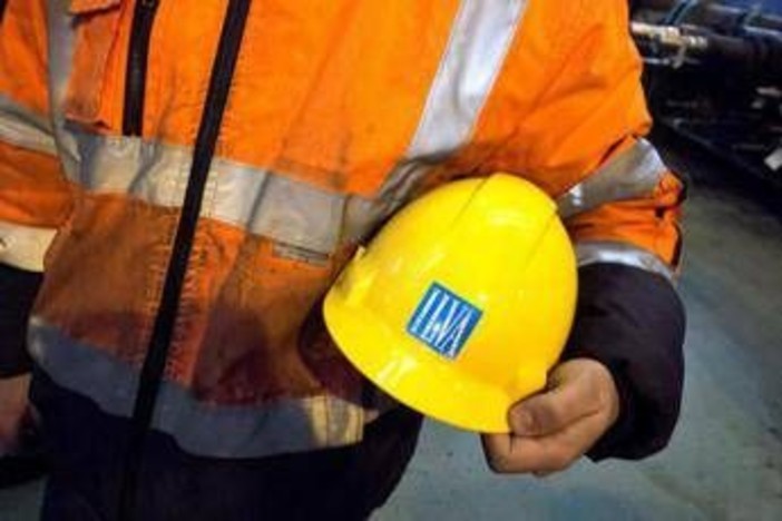 Ex Ilva, azienda chiede aumento cassa integrazione con altri 4.172 dipendenti: coinvolti Taranto, Genova e Novi Ex Ilva, azienda chiede aumento cassa integrazione con altri 4.172 dipendenti: coinvolti Taranto, Genova e Novi