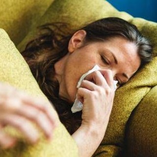 Influenza, aumentano ancora i casi: prevale variante K, gli ultimi dati