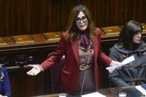 Visibilia, giudice sospende processo Santanchè per diffamazione: atti a Senato