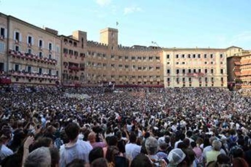 Palio di Siena, domani la grande sfida dell'Assunta: dove vederla in tv