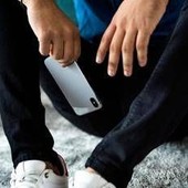 Francia, Corte Costituzionale boccia divieto uso social per i minori under 15