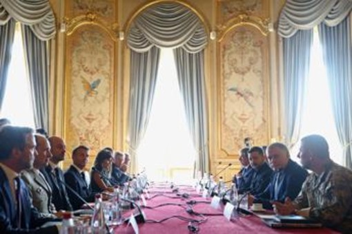 Volenterosi a Parigi, nasce coalizione europea per scudo anti-missili balistici: c'è anche Italia Volenterosi a Parigi, nasce coalizione europea per scudo anti-missili balistici: c'è anche Italia