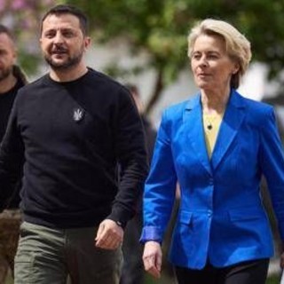 Zelensky: &quot;Servono garanzie di sicurezza&quot;. Domani leader Ue alla Casa Bianca, anche Meloni. Trump: &quot;Grandi progressi con Russia&quot;