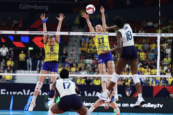 Europei femminili di volley, l’Italia batte la Svezia e va in semifinale