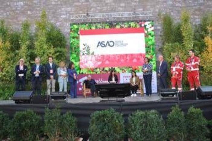 Festival economia civile, premiati i 'Comuni di Economia Civile' e le 'Amministrazioni Condivise' Festival economia civile, premiati i 'Comuni di Economia Civile' e le 'Amministrazioni Condivise'