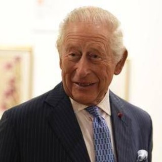 Re Carlo costruirà un'enorme vasca di letame vicino alla casa di William