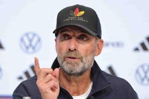 Klopp replica ad AfD: "Non commento certe assurdità". Cos'è successo Klopp replica ad AfD: "Non commento certe assurdità". Cos'è successo