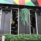 Thailandia, incendio in un bar a Bangkok: almeno 27 morti e oltre 60 feriti Thailandia, incendio in un bar a Bangkok: almeno 27 morti e oltre 60 feriti