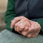 Si allena, beve birra e va a ballare: i segreti di una donna di 101 anni Si allena, beve birra e va a ballare: i segreti di una donna di 101 anni