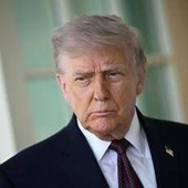 Usa-Iran, Trump riunisce il governo. Israele accelera offensiva in Libano. A Gaza ucciso capo militare di Hamas Usa-Iran, Trump riunisce il governo. Israele accelera offensiva in Libano. A Gaza ucciso capo militare di Hamas