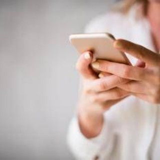 Truffe telefoniche, continua l'allarme in Italia: i prefissi da evitare e cosa fare