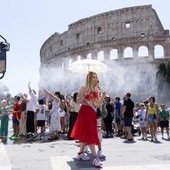 Caldo estremo, ecco la nuova ondata: oggi due città in allerta rossa, domani saranno 9 Caldo estremo, ecco la nuova ondata: oggi due città in allerta rossa, domani saranno 9