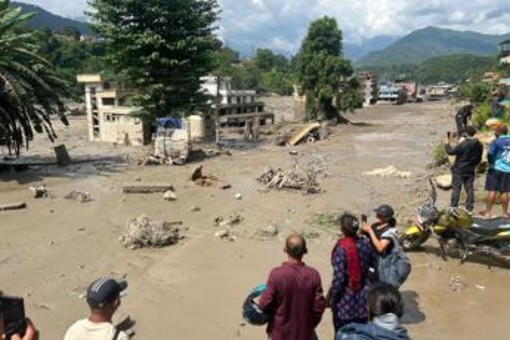 Nepal, alluvione nel nord: "Numerose vittime e dispersi". Xi mobilita i soccorsi
