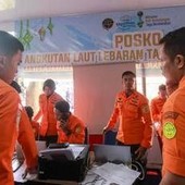 Indonesia, traghetto colpito da una tempesta nel Mar di Giava: un morto e 103 passeggeri salvati Indonesia, traghetto colpito da una tempesta nel Mar di Giava: un morto e 103 passeggeri salvati