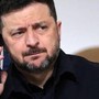 Ucraina, bilancio in rosso. NYT: "Zelensky chiede altri 23 miliardi all'Ue"