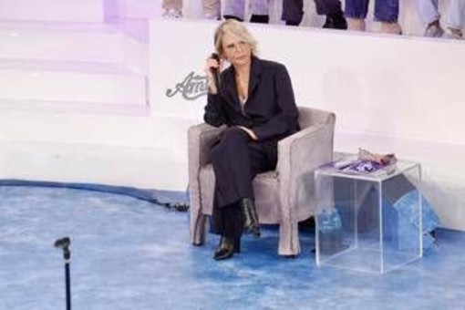 Amici, oggi domenica 1 marzo: gli ospiti di Maria De Filippi