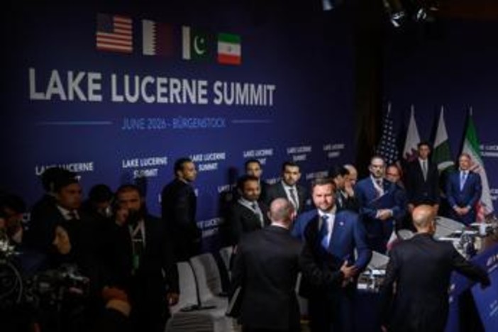 Iran, il rebus nucleare. Gli Usa: "Ok a ispezioni dell'Aiea". Teheran: "Nessun impegno"