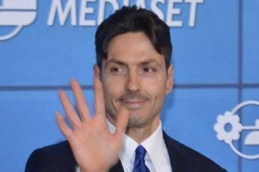 Pier Silvio Berlusconi riunisce tutta Mediaset, domani serata speciale in ricordo del Cav Pier Silvio Berlusconi riunisce tutta Mediaset, domani serata speciale in ricordo del Cav