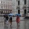 Caldo anomalo fino a 34°, poi brusco cambio meteo con piogge e nubifragi: ecco la data
