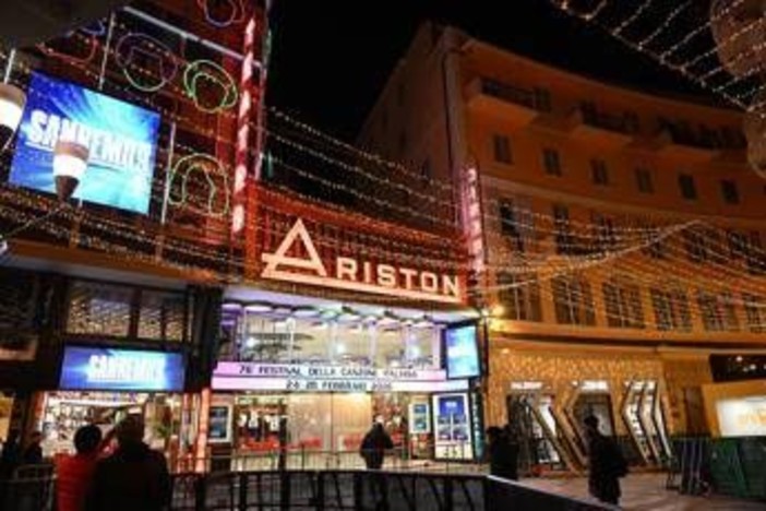 FantaSanremo, la terza serata in diretta: i bonus e i malus assegnati FantaSanremo, la terza serata in diretta: i bonus e i malus assegnati