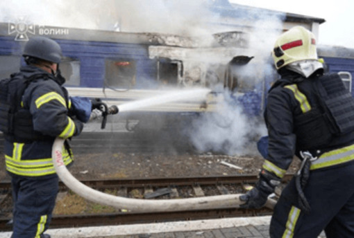 Media tedeschi: "Anche un consigliere sicurezza dell'Italia sul treno colpito dopo raid russo al confine Ucraina-Polonia" Media tedeschi: "Anche un consigliere sicurezza dell'Italia sul treno colpito dopo raid russo al confine Ucraina-Polonia"