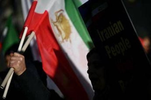 Iran, Trump vorrebbe "azione militare rapida e decisiva". Comandante Pasdaran: "Pronti a rispondere" Iran, Trump vorrebbe "azione militare rapida e decisiva". Comandante Pasdaran: "Pronti a rispondere"