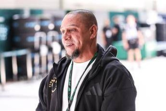 Roberto Carlos choc: "Ho perso il 99% dei soldi guadagnati con il calcio"