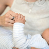 Maternità e lavoro, cos'è la child penality e perché essere madre costa caro Maternità e lavoro, cos'è la child penality e perché essere madre costa caro