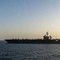 Iran, tre petroliere in fiamme nello Stretto di Hormuz dopo l'urto con mine