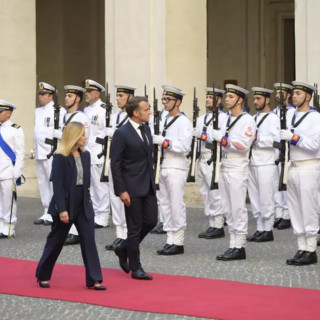 Meloni “Con la Francia lavoriamo per un’Europa più sovrana e prospera”