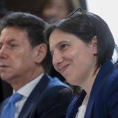 Campo largo, Conte risponde a Schlein: "Si va alle primarie, non c'è alternativa"