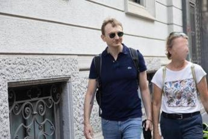 Alberto Stasi dopo la chiusura delle nuove indagini su Sempio: "Si faccia piena luce sulle responsabilità" Alberto Stasi dopo la chiusura delle nuove indagini su Sempio: "Si faccia piena luce sulle responsabilità"