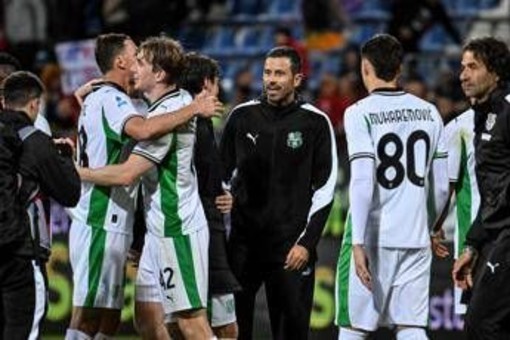 Fiorentina, crisi senza fine: il Sassuolo vince 3-1 a Reggio Emilia Fiorentina, crisi senza fine: il Sassuolo vince 3-1 a Reggio Emilia