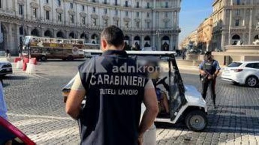 Golf car ancora nel mirino dei carabinieri di Roma, oggi blitz del Nucleo ispettorato del lavoro Golf car ancora nel mirino dei carabinieri di Roma, oggi blitz del Nucleo ispettorato del lavoro