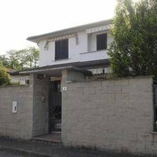 Garlasco, famiglia Poggi: &quot;Si cerca attizzatoio? In casa manca solo un martello&quot;