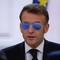 Macron e gli occhiali da sole: "Ho un problema all'occhio"